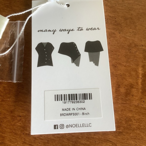 New Simply Noelle Striped Scarf/Wrap - Picture 3 of 10